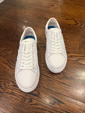 Men’s White Low-Top Canvas Sneakers